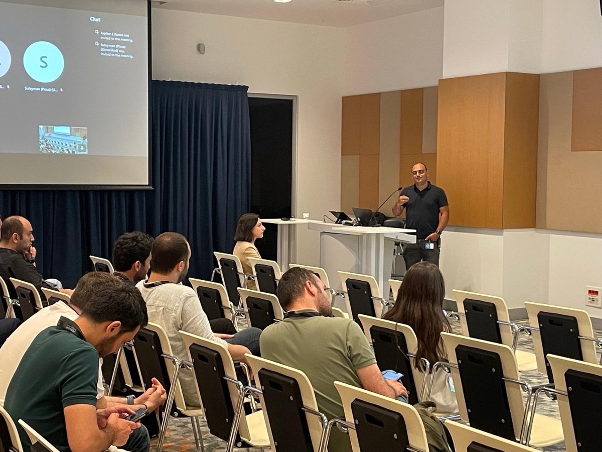 Microsoft Partners AI services on Azure talk photo